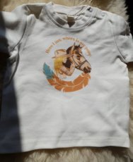 Baby T-shirtje